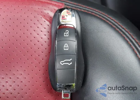 2018 Porsche Macan z USA, uszkodzony, nr VIN WP1AA2A53JLB04892